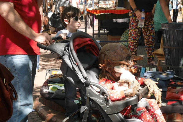 『強盗もいればエイリアンもいる』