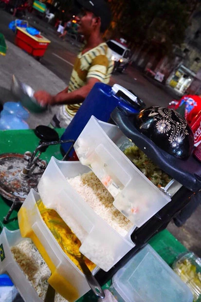  「シュハスコのお供は引き出し入り」