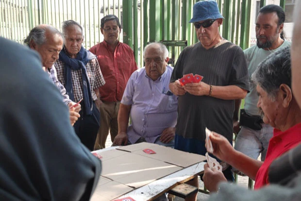 『ギャンブルに興じるセニョール』