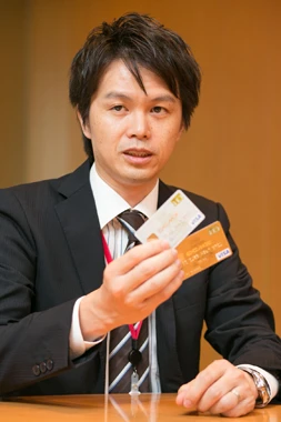 お話を伺ったNTTドコモの横田幸平さん。「若いユーザーさまや、機種変更を頻繁に行うガジェット好きのユーザーさまにはお得感が高いと思います」