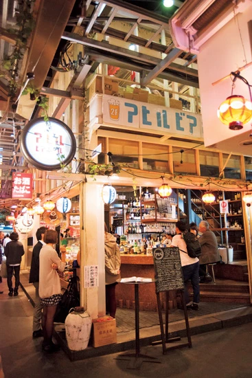 アヒルビアホール