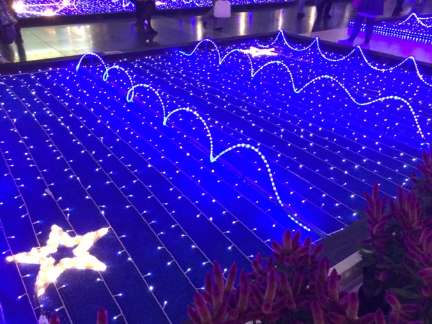 大阪ステーションシティの「Twilight Fantasy」は屋内なので、寒さに弱い女子にもオススメ!