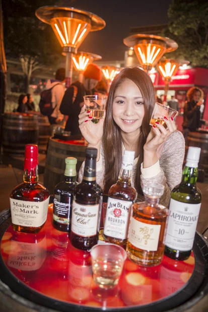 「WHISKY HILLS 2014」では5大ウイスキーのほか、飲み比べセットも販売されています。