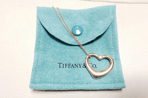 「ティファニー」なら間違いなし! 用意したプレゼントに不安なら抑えとして渡してもいいかも