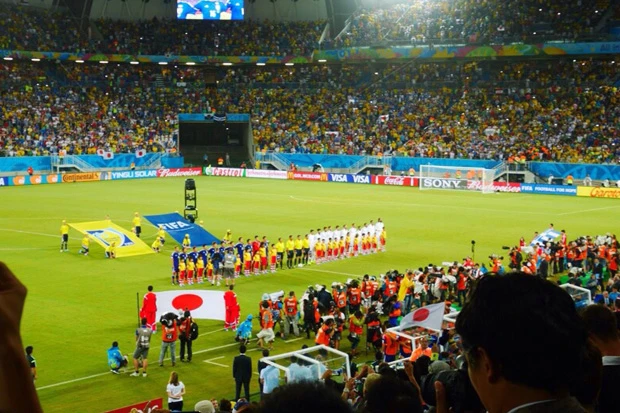 今日は絶対決めてくれ！　サポータの熱い思いを背負う代表たち