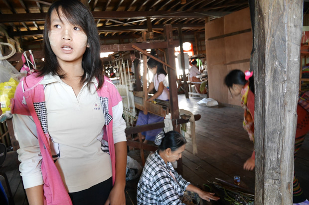 旅人マリーシャの世界一周紀行 第４０回 清楚美女の多いミャンマーの湖で 首長族に出会った 写真 ニュース 週プレnews 週刊プレイボーイのニュースサイト