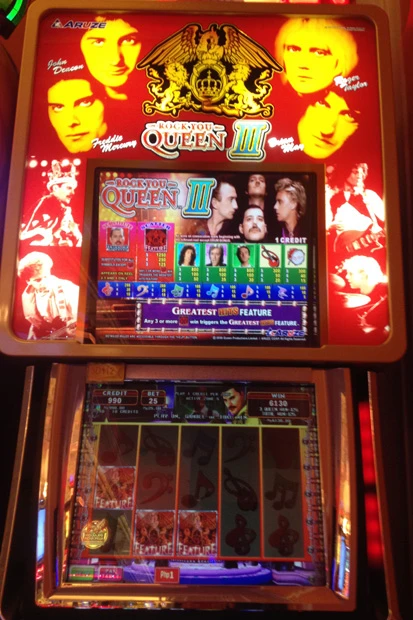 私が勝ったマシーンはクイーン! ビッグチャンスに懐かしのヒットソングが流れまくる!