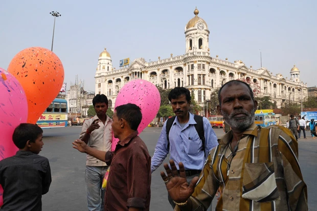 ヨーロッパ建築のある街並みは私のイメージしていたインドとは違っていた。風船売りが近寄ってくるけど、どう考えても旅人には要らないでしょ(笑)