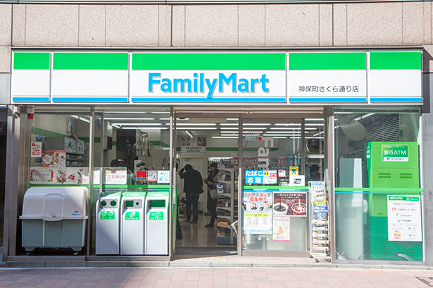 サークルKサンクス、そしてココストアの統合を発表したファミリーマート