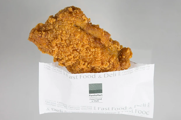 アンケートでも1位になった、キングオブホットスナック。これがなくなるとは考えられないが。食べやすく骨なしなのが人気の理由。170円