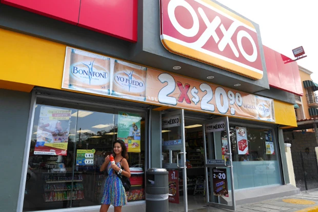 メキシコ定番のコンビニ“OXOX”は“オクソ”と読みます(笑)