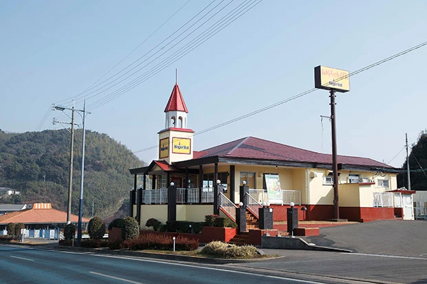 1974年に開店した「長崎ちゃんぽんリンガーハット長崎宿町店」(長崎県長崎市宿町542-3 営業時間:11時~26時 無休)