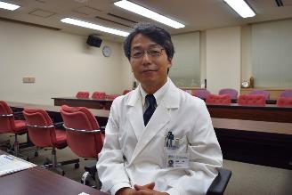 聖路加国際病院泌尿器科副医長の遠藤文康医師