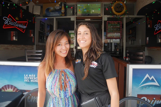 バイト中にお邪魔しちゃいました。お昼の爽やかコートニー