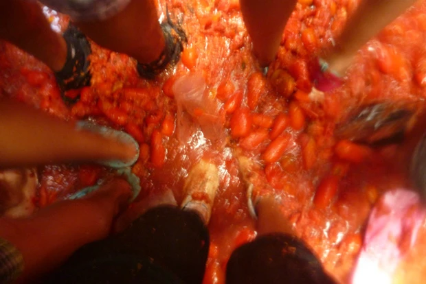 ぐっちゃぐちゃの足元。足首まで埋まってます