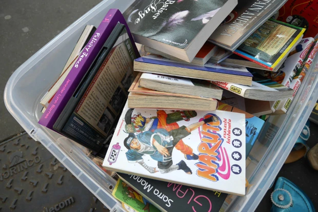 フリマでナルト発見! やっぱり忍者は外国人に大人気! 忍者とかやっぱモテるのかな