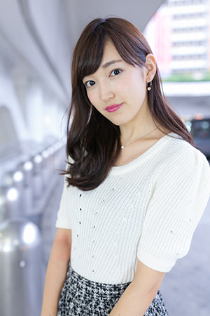 今日は、優香とおさんぽデート。さ、おさんぽ、いこ!