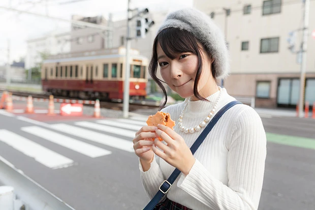 こんな彼女と妄想デート おさんぽカメラ 第51回 しそちゃん 都電荒川線編 写真 ニュース 週プレnews 週刊プレイボーイのニュースサイト こんな彼女と妄想デート おさんぽカメラ 第51回 しそちゃん 都電荒川線編 写真 ニュース 週プレnews 週刊プレイボーイのニュースサイト