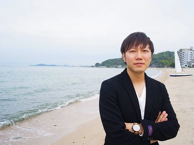 「福岡に来て悪くなったこと? ひとつもないですね」と語る、カズワタベ氏