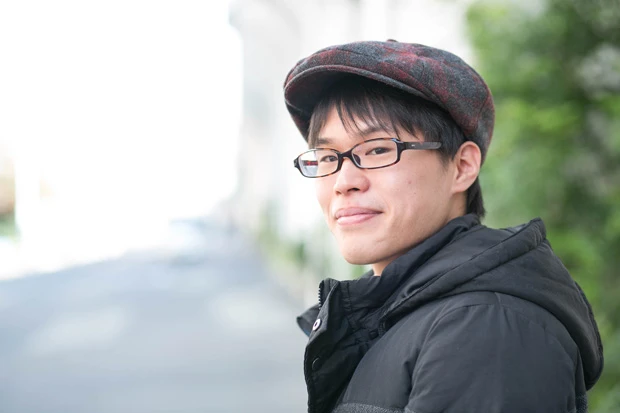 似合う帽子選びが難しいメガネ男子の松崎だが、これも正解!