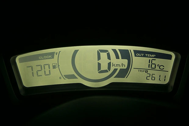 目標の静岡県浜松市あたりで、ガソリンメーターの目盛りがひとつに!