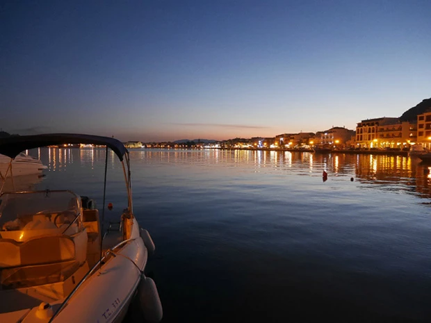 ザキントス島の夕暮れ