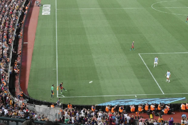 ネイマール選手。私の席からは豆サイズだけど、好きだから見つけられるよ！