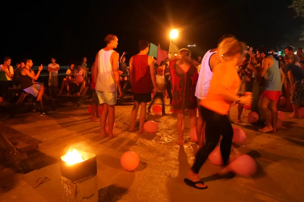 勝ったら何がもらえるのか見届けられなかったけど、多分お酒だろう