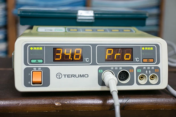  「深層部温度測定」でわかった武田の体の内部（内臓）の温度は３５度に満たなかった。一般男性の平均３７度と比べてかなり低い