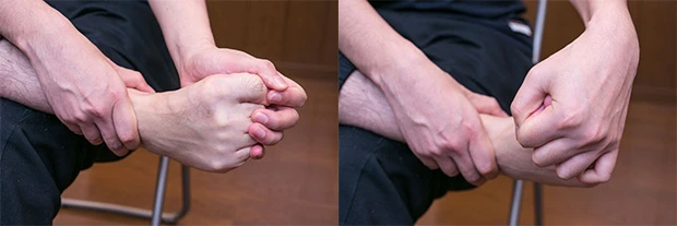  足の指を曲げる（左写真）、足の指を立てる（右写真）を１セットにして、右足と左足ともに５セット行なう