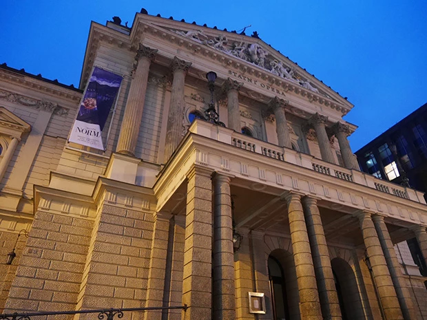 国立オペラ劇場