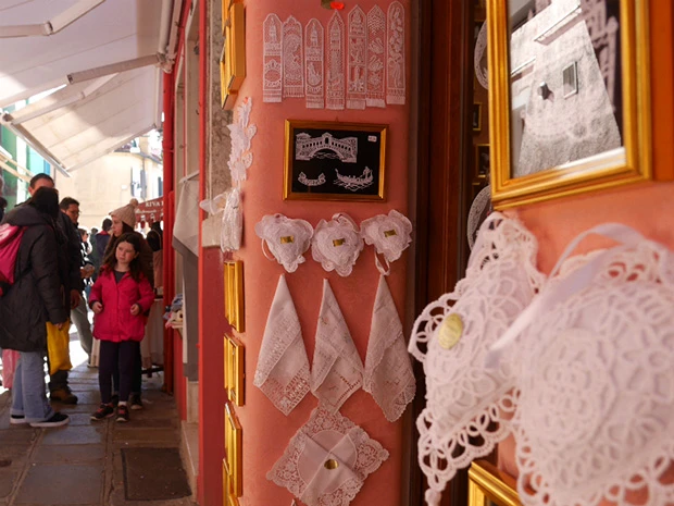 ブラーノ島のレース屋さん