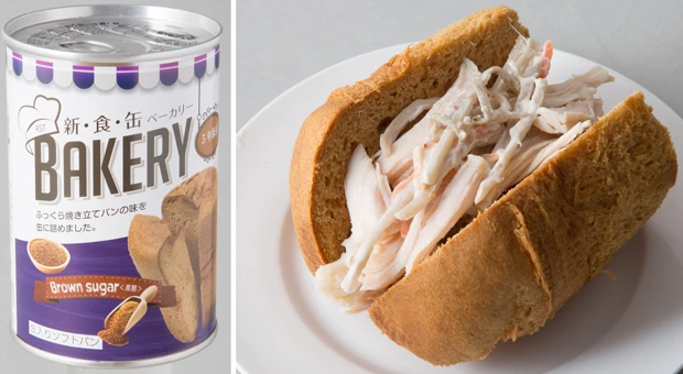  『サラダチキンサンド』は。そのまま食べると少しパサパサしているので、サラダチキンやマヨネーズ系のサラダでオイル感と水分をプラス