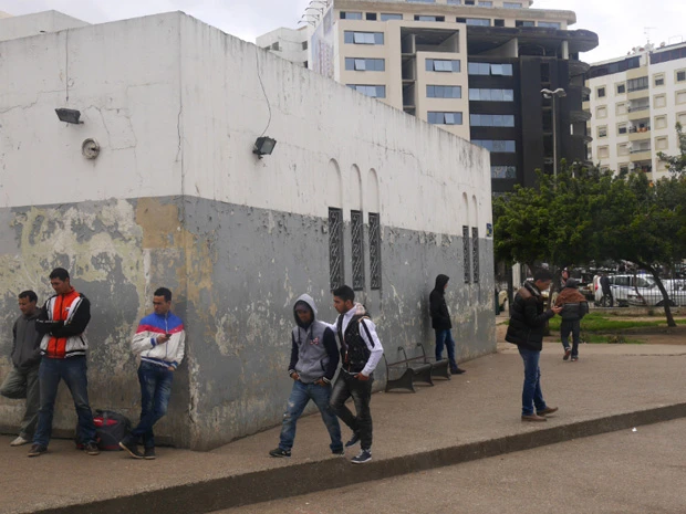 タンジェのバスターミナル