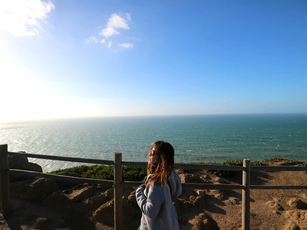 旅人が目指す最果ての地「ロカ岬」。高さ140mの断崖から見下ろす大西洋