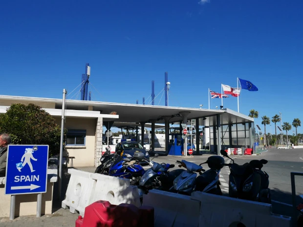 再びスペインに戻る