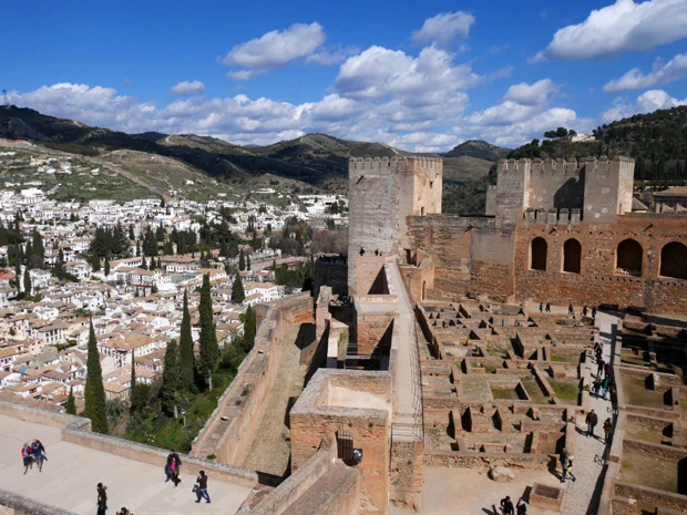 ベラの塔(見張り塔)から見たアルカサバ