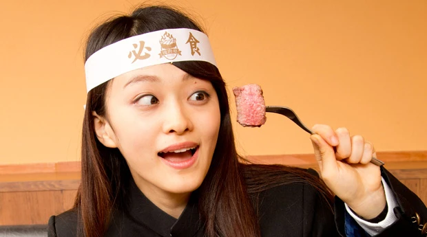 「これですよ！　私が求めていたお肉は、これ！！　お肉好きはこの赤身を見ただけで興奮するんじゃないですか！」（山地さん）