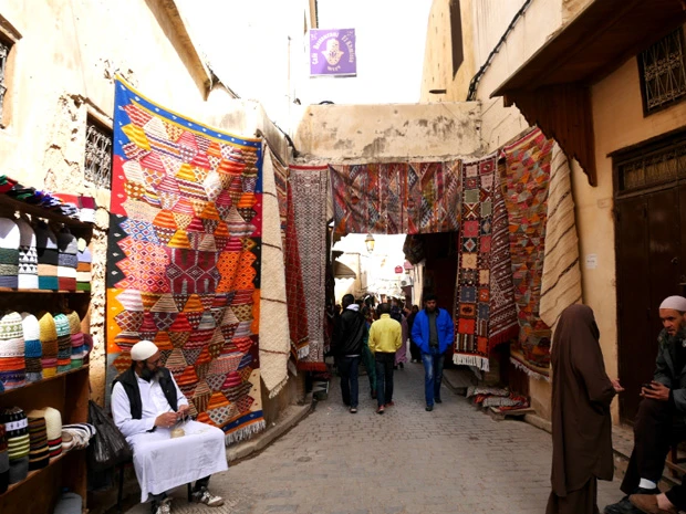 メインの大通りを外れなければ意外と迷子にならずに歩けたよ。人生は迷子ですけど……