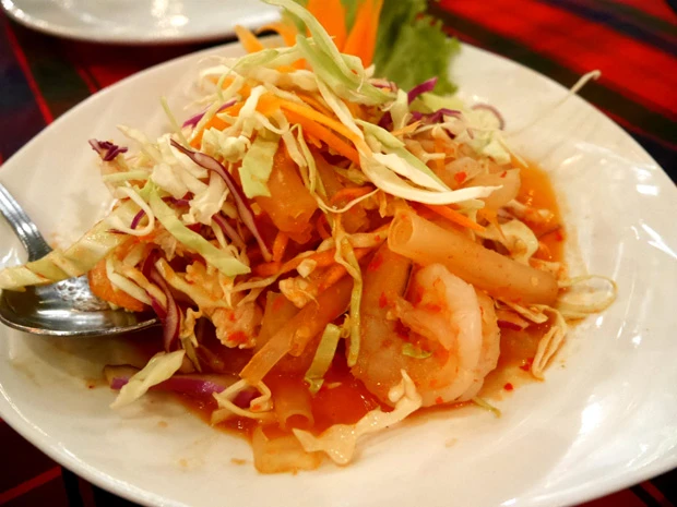 お店特製コンドームサラダ