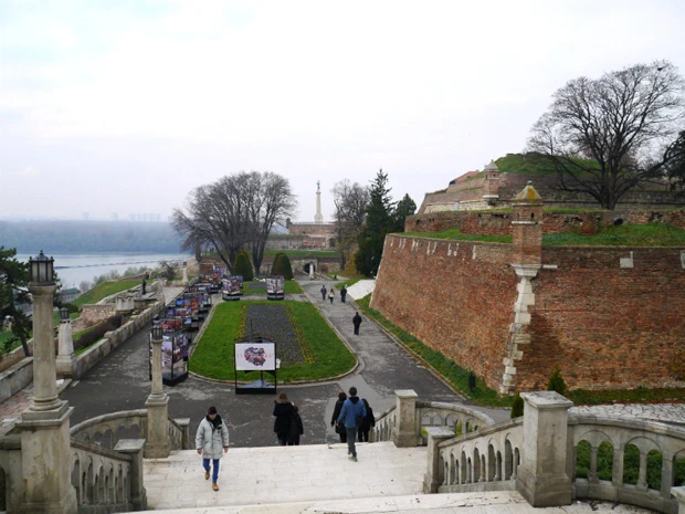 カレメグダン公園にあるベオグラード要塞。ドナウ川とサバ川の合流点を見下ろせる