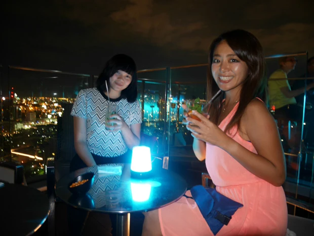 スカイバーでピューと