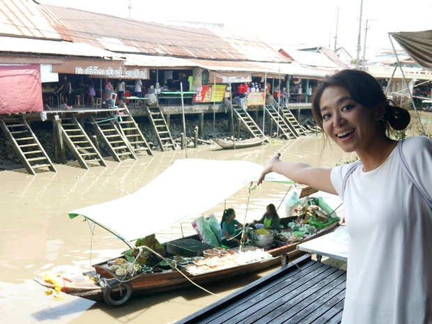 人気の観光スポット・水上マーケット