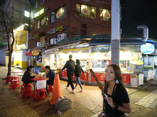 オギョプサルの前にも大きな串食べた! 肉三昧!