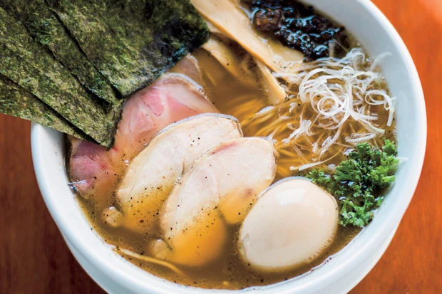 こっちもウマい!「特製醤油そば」 950円