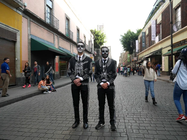 ピシっと。本人の代わりにイメージ画像をお楽しみください