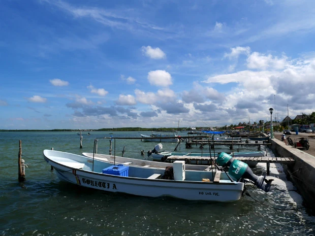 なんにもない港