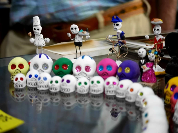  物価の安さについ買い物したくなっちゃうけど、荷物増えるからガマン～