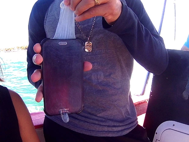 最新型防水スマホケースです