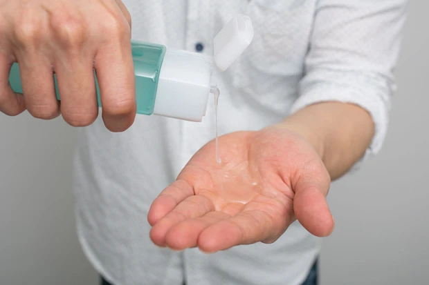 「洗顔の後、ひげ剃りの後に化粧水などでケアするのは乾燥肌防止には必須!」